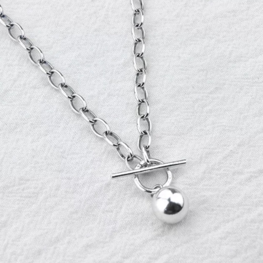 Minimalist Silver Toggle Necklace with Polished Sphere - Picture 6 of 6
